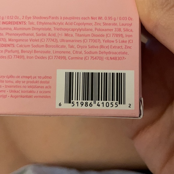 Too Faced Let’s Play On-The-Fly Mini Eyeshadow Palette - Picture 4 of 4